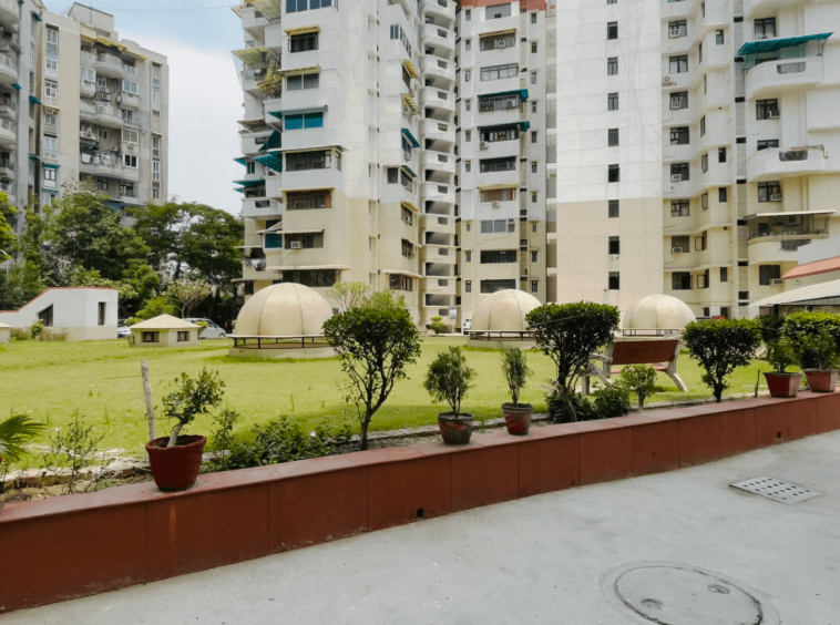 3bhk flat for sale in dwarka sector 11 sapna ghar apartment